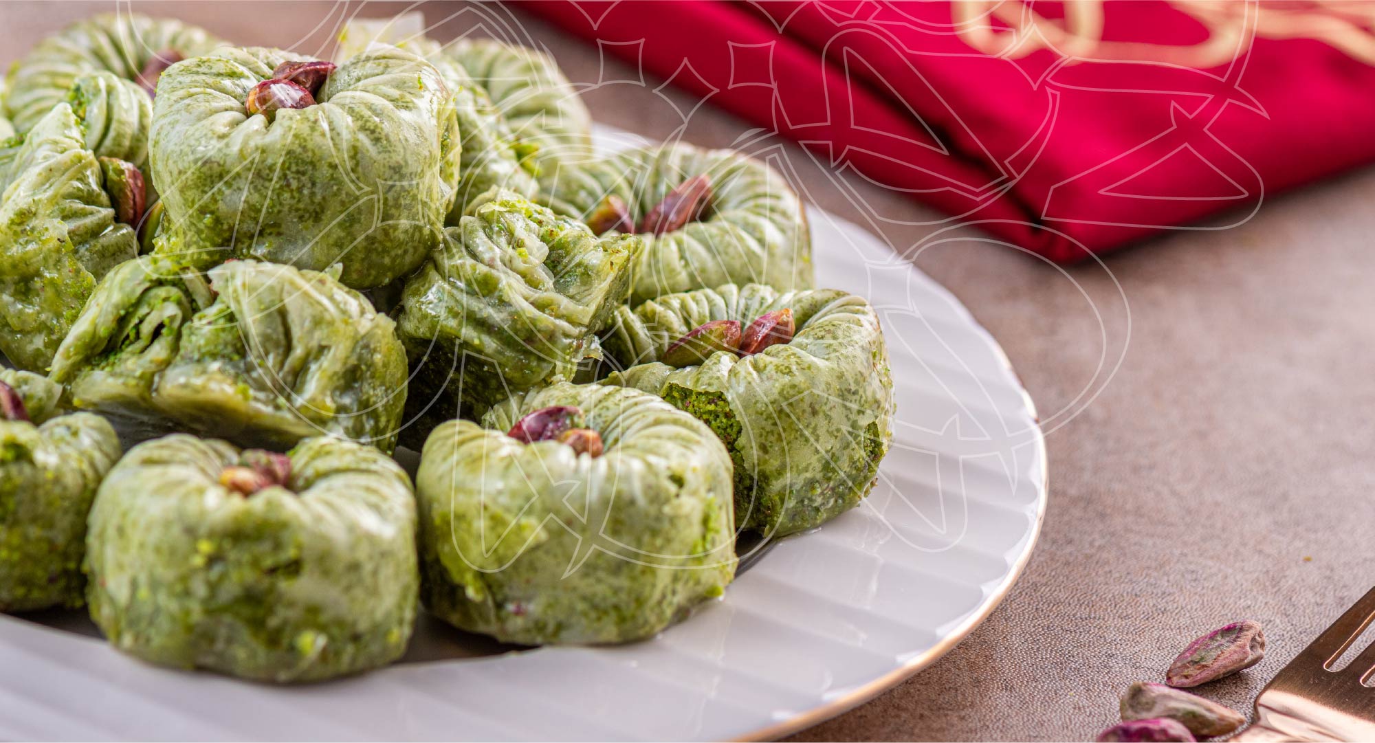 experience-authentic-arabic-sweets-in-dubai-with-alhalabya-sweets