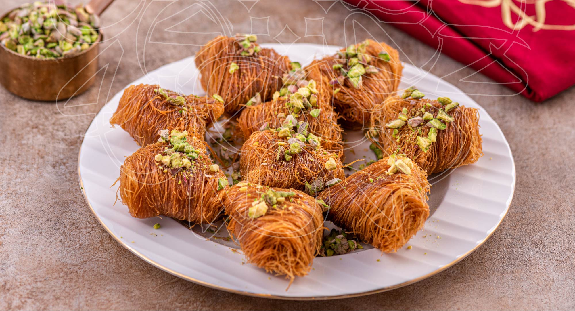 experience-the-finest-arabic-sweet-box-in-sharjah-with-alhalabya-sweets